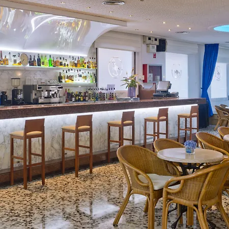 Ght巴尔梅斯公寓式酒店 3* 卡里拉