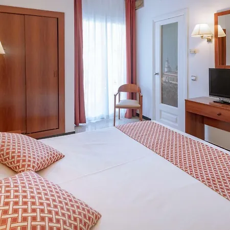Hotel Ght Balmes, Hotel-aparthotel&splash 3*
